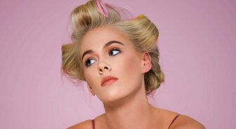 Nejlepší natáčky na vlasy – jsou to pěnové, papiloty, nebo elektrické?