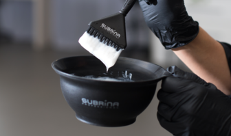 Postup: Jak si správně barvit vlasy doma?