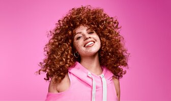 Proč si dát trvalou na vlasy a jak o ni pečovat?