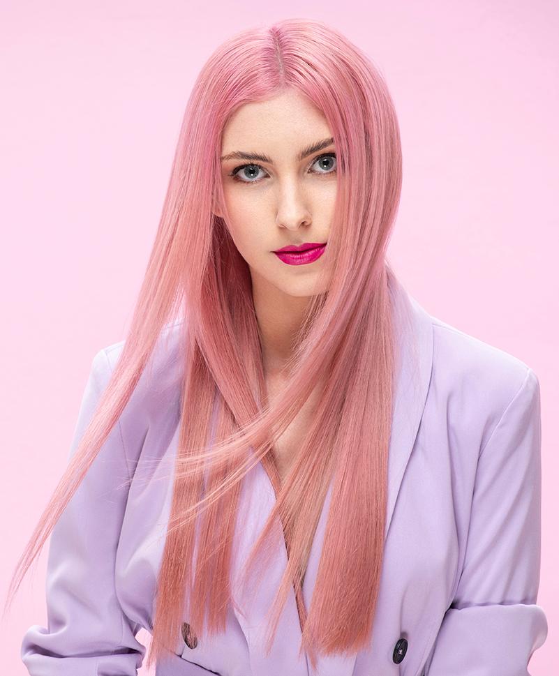 Pastelová růžová barva na vlasy